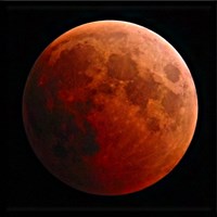 Total Lunar Eclipse of 2004 (click to enlarge)