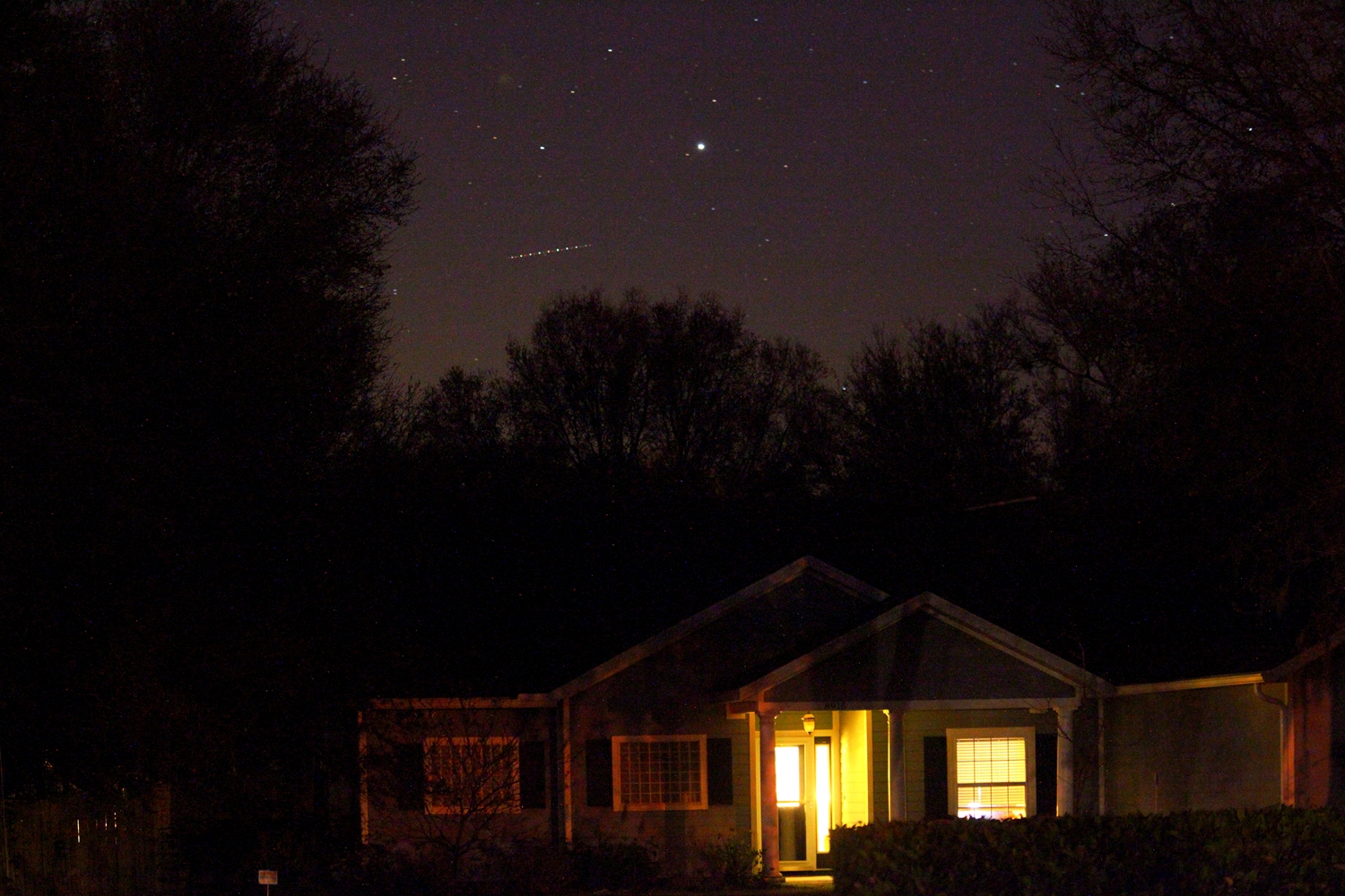 Canopus with Airplane (click to enlarge)
